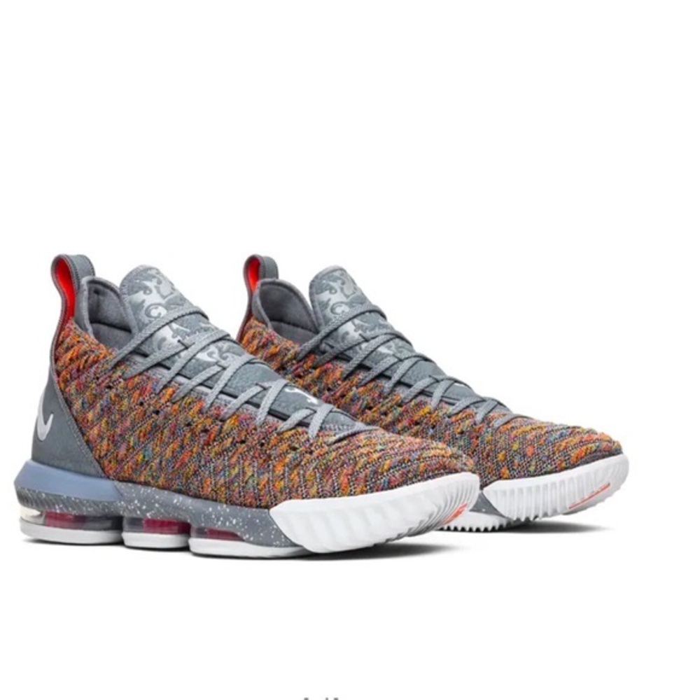 2018 Nike Lebron 16 Flyknit Sneaker